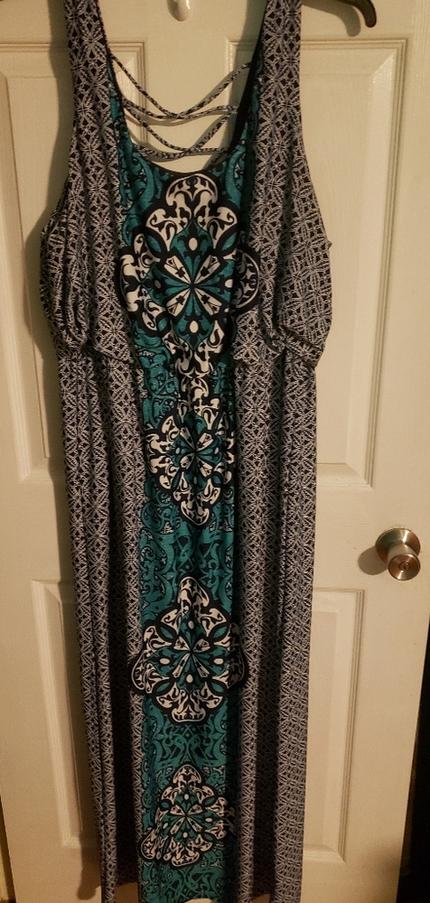 Sleeveless dress